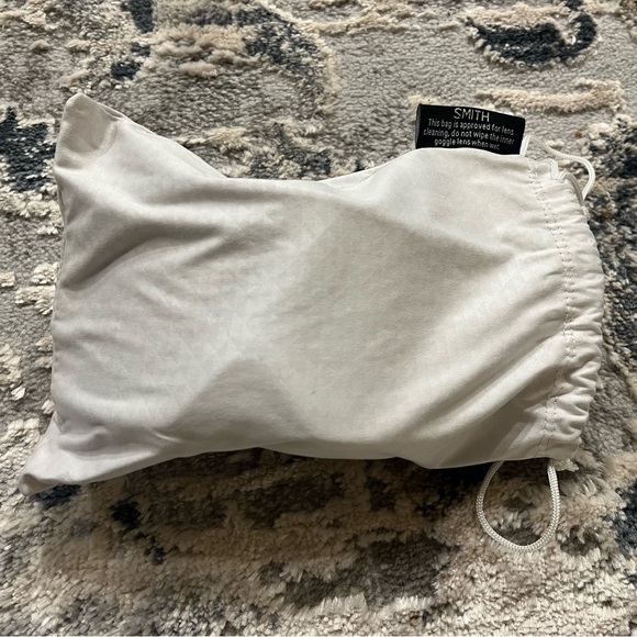 SMITH snowboarding or skiing goggles - Picture 3 of 5